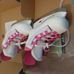 Bauer hokey skates shoes YTH 10-11 girl